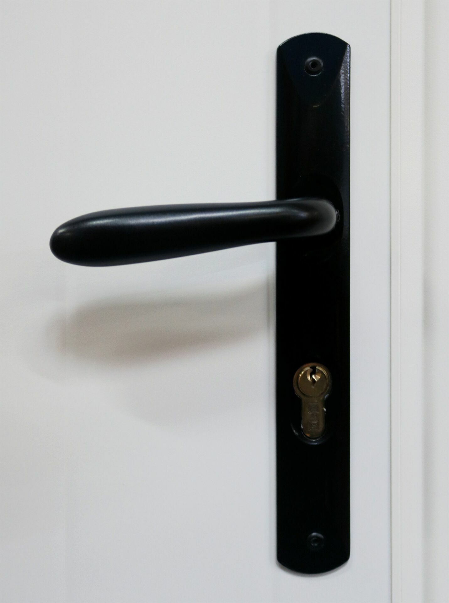 Serrure-3-points-aluminium-noire-2